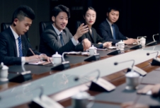 企业官网开发需要综合考虑视觉设计、内容建设、互动体验等多个方面